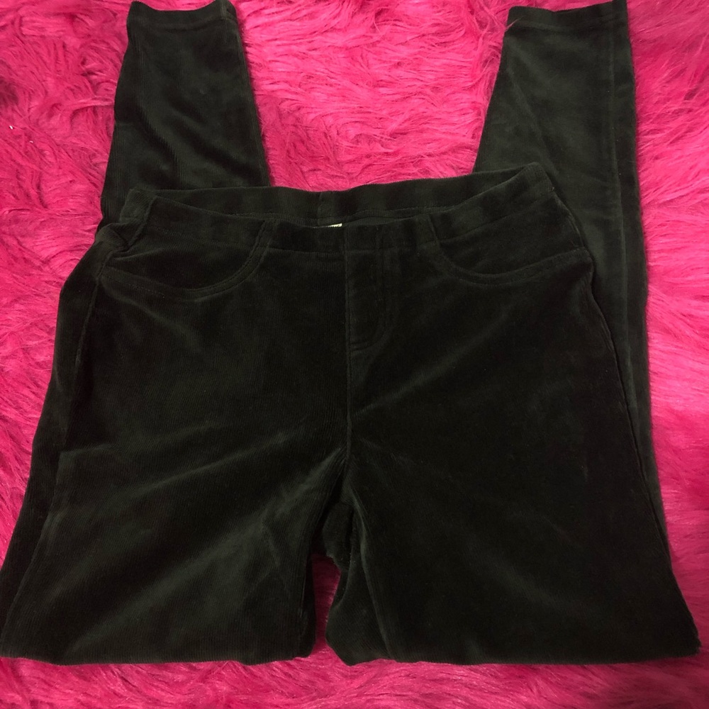 Black skinny pants